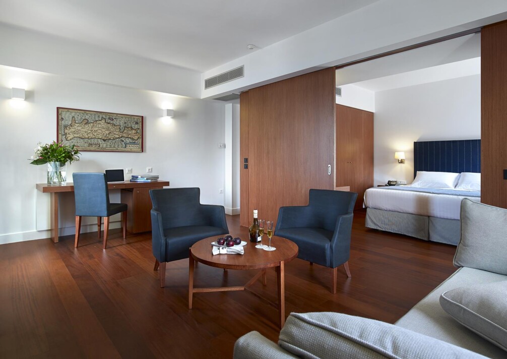 SUPERIOR.SUITE_3-Copy
