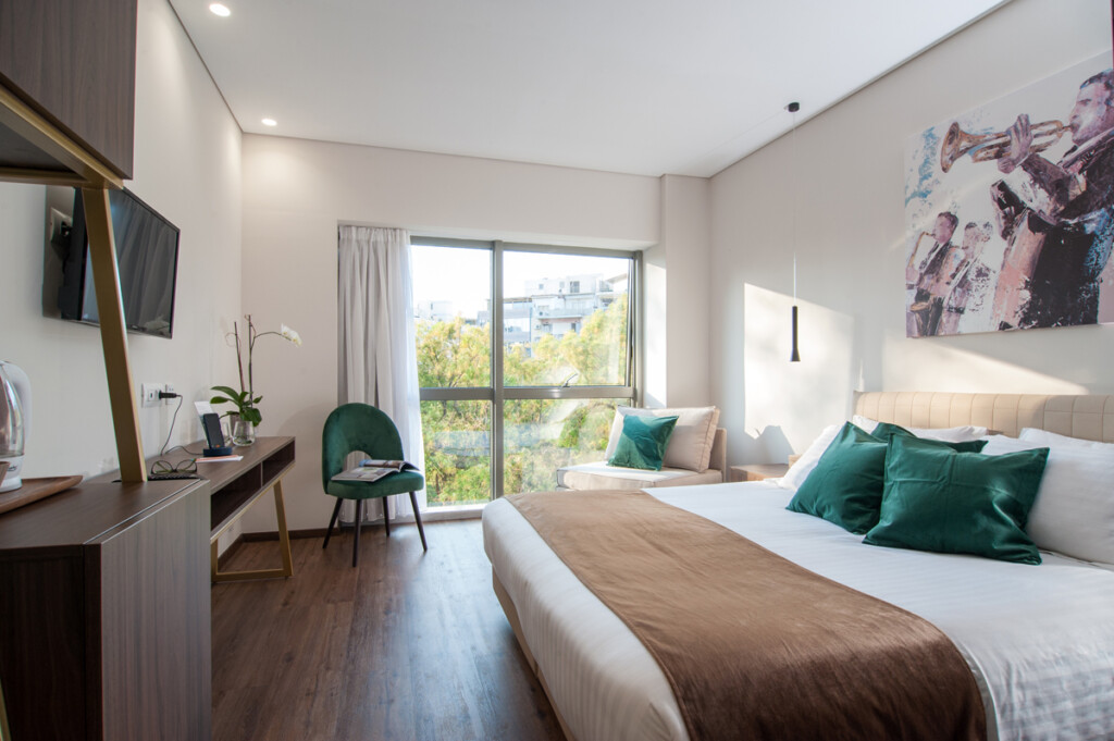 athens signature 9