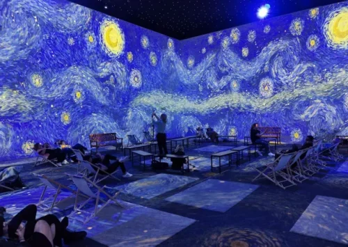 &Epsilon;&nu;&tau;&upsilon;&pi;&omega;&sigma;&iota;&alpha;&kappa;ή έ&kappa;&theta;&epsilon;&sigma;&eta; &gamma;&iota;&alpha; &tau;&omicron;&nu; Vincent Van Gogh έ&rho;&chi;&epsilon;&tau;&alpha;&iota; &sigma;&tau;&eta;&nu; &Theta;&epsilon;&sigma;&sigma;&alpha;&lambda;&omicron;&nu;ί&kappa;&eta;!