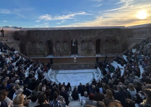 &Tau;&omicron; &Rho;&omega;&mu;&alpha;ϊ&kappa;ό &Omega;&delta;&epsilon;ί&omicron; &Pi;&alpha;&tau;&rho;ώ&nu; &alpha;&nu;&omicron;ί&gamma;&epsilon;&iota; &xi;&alpha;&nu;ά &tau;&iota;&sigmaf; &pi;ύ&lambda;&epsilon;&sigmaf; &tau;&omicron;&upsilon; &mu;&epsilon; έ&nu;&alpha; &pi;&lambda;&omicron;ύ&sigma;&iota;&omicron; &kappa;&alpha;&lambda;&lambda;&iota;&tau;&epsilon;&chi;&nu;&iota;&kappa;ό &pi;&rho;ό&gamma;&rho;&alpha;&mu;&mu;&alpha; &tau;&omicron;&upsilon; &upsilon;&pi;&omicron;&upsilon;&rho;&gamma;&epsilon;ί&omicron;&upsilon; &Pi;&omicron;&lambda;&iota;&tau;&iota;&sigma;&mu;&omicron;ύ